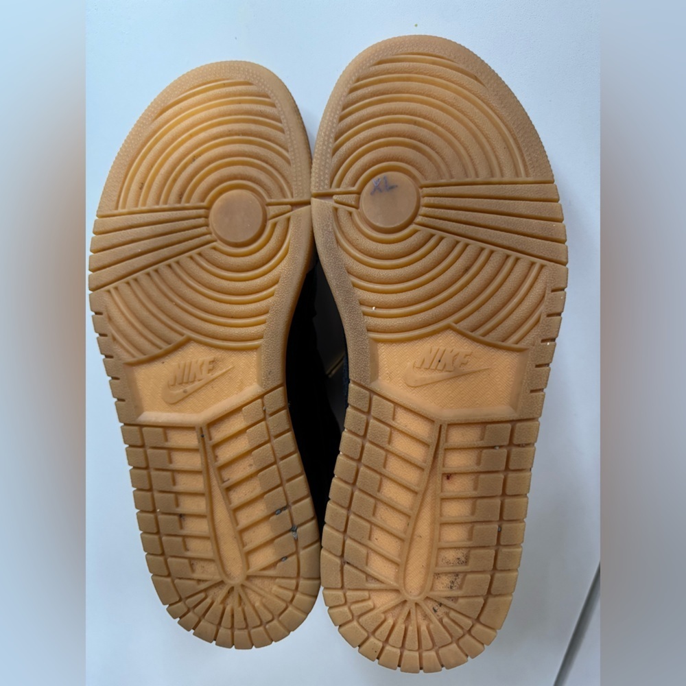Women’s Nike Air Jordan 1 Retro High Dip Toe Shoes size 8 - Picture 7 of 8